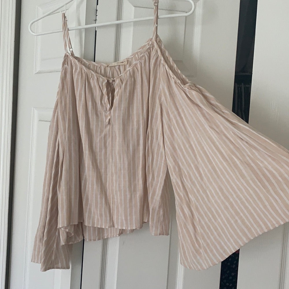 American threads boho flowy top
